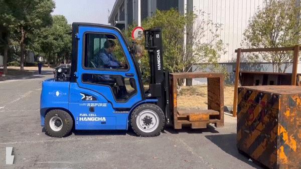 我司FSVP系列瓶口减压组合阀成功助力杭叉完成百公里路试