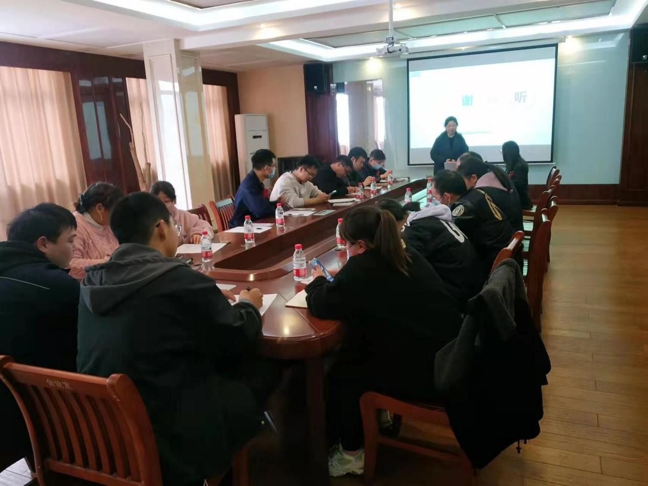 3月10日，我司举行员工入职培训，增强团队凝聚力